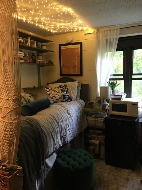 Dorm room #dorm #college #tumblrroom #tumblr #vintage #bedroom Earthy Dorm Room Ideas Cozy, Floral College Dorm, College Triple Dorm Room Ideas, Alternative Dorm Room Ideas, Forest Green Dorm Room Aesthetic, Dorm Inspo Cozy Blue, Color Schemes For Dorm Rooms, Cozy College Dorm Room Ideas, Moody Dorm Room