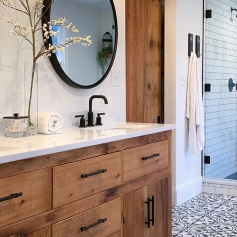 Black And White Tile Farmhouse Bathrooms - Photos & Ideas | Houzz Modern Farmhouse Master Bath, Transitional Bathroom Design, Bath Powder, Full Bathroom Remodel, Natural Bathroom, Farmhouse Master, Transitional Bathroom, Brown Bathroom, Modern Farmhouse Bathroom