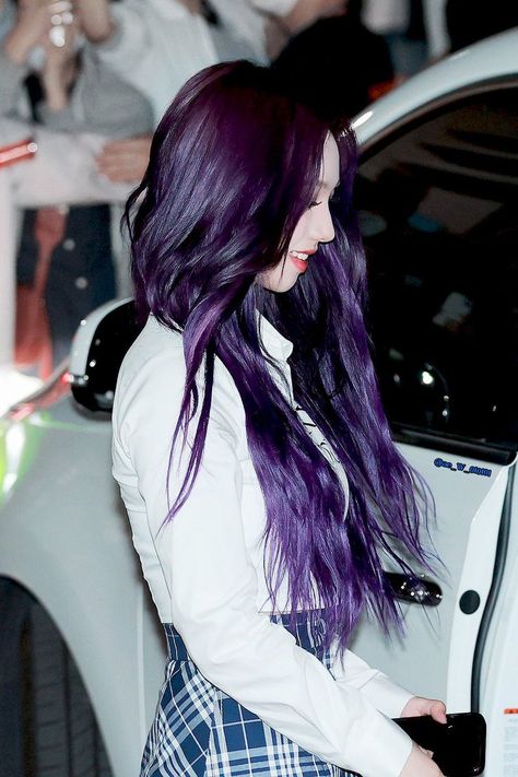 Yoo Jimin, Women Writing, Aespa Karina, Dye My Hair, Her Smile, Purple Hair, Chanyeol, Baby Hairstyles, Street Fashion