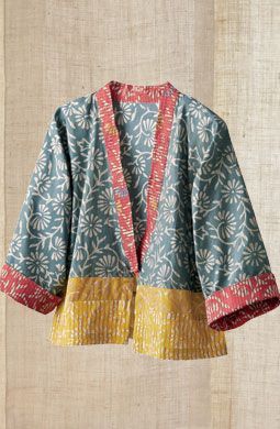 Colorblock Clothing, Folkwear Patterns, Quilted Garments, Printed Kimono Jacket, Interesting Clothing, Ropa Upcycling, Holland House, Patchwork Clothes, Mode Kimono