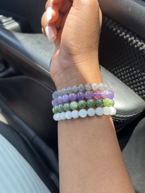 #crystals #aesthetic #blackgirl Crystals Aesthetic, Crystal Girl, Aesthetic Bracelet, Bracelet Business, Crystal Aesthetic, Friends Aesthetic, Energy Crystals, Crystal Bracelets, Crystals And Gemstones