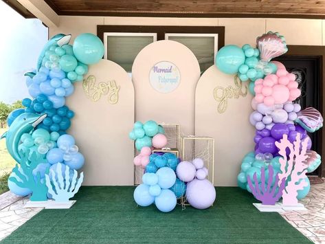 Sea Theme Gender Reveal, Gender Reveal Ocean Theme, Under The Sea Gender Reveal Ideas, Ocean Gender Reveal, Under The Sea Gender Reveal, Sea Gender Reveal, Mermaid Gender Reveal, Ocean Baby Shower Theme, Sea Gender