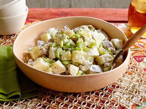 Get Wasabi Potato Salad Recipe from Cooking Channel Pasta Slaw, Wasabi Recipes, Picnic Salads, Summer Side Dishes Recipes, Picnic Side Dishes, Hosting Ideas, Potato Pasta, Creamy Potato Salad, Easy Chinese