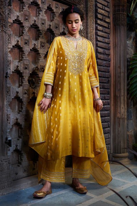 Shop for these amazing collections of Yellow Kurta And Palazzo Banarasi Chanderi Embroidery Gota Work Notched Set For Women by Kritika Dawar online at Aza Fashions. Suits Design Latest, Kurta And Palazzo, Yellow Kurta, Chanderi Dupatta, Embroidery Fashion Detail, Latest Dress Design, Gota Work, Kurti Designs Latest, A Line Kurta