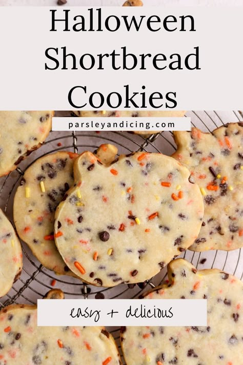 These buttery Halloween shortbread cookies with chocolate chips and sprinkles are perfect for Halloween. They are easy to make and melt in your mouth delicious! Halloween Biscuits Ideas, Kids Halloween Cookies, Halloween Shortbread Cookies, Halloween Biscuits Kids, Halloween Cookies Chocolate, Halloween Cut Out Cookies, Easy Halloween Baking, Halloween Shortbread, Halloween Cookies Easy