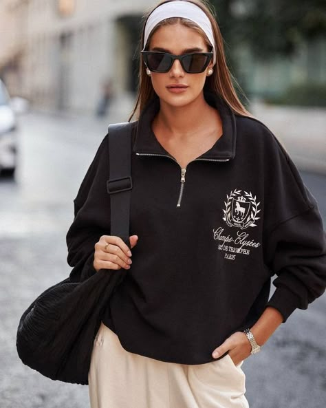 Classy Sporty Outfits, Rich And Sporty, Sporty And Rich Aesthetic, Country Club Style, Rich Outfits, Monochrome Fashion, Tennis Fashion, Elegante Casual, Winter Outfit Inspiration