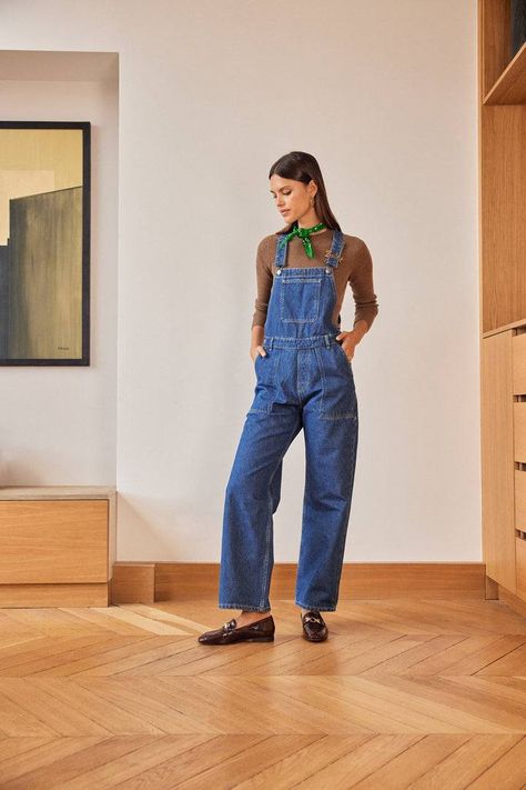 How To Style Dungarees, Dungaree Outfits, Dungaree Outfit, The Eternals, Denim Dungaree, Denim Dungarees, Stylish Celebrities, Maxi Coat, Jean Trends