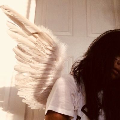 angelica adams Sophia Core Aesthetic, Hopeless Fountain Kingdom, Flipagram Instagram, Angel Aesthetic, 90's Fashion, White Angel, White Wings, Trik Fotografi, + Core + Aesthetic