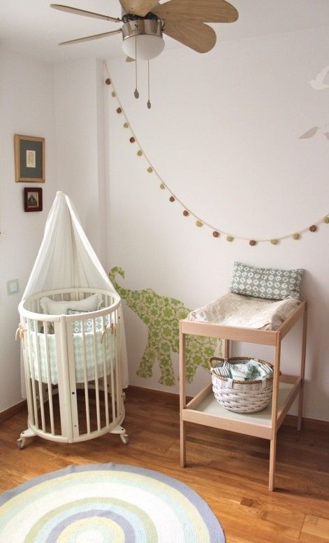 Foodtrucks Ideas, Babies Rooms, Yoga Prenatal, Small Baby Room, Boho Baby Room, Baby Corner, Baby Room Organization, Baby Room Diy, Baby Room Neutral