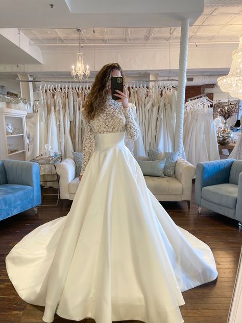 High Neck Ball Gown Wedding Dress, Modest High Neck Wedding Dress, Wedding Dresses With Collars, Long Neck Wedding Dress, Wedding Dress Full Sleeve, High Neck Plus Size Wedding Dress, High Neck Long Sleeved Wedding Dress, High Neck Princess Wedding Dress, Wedding Dress Turtle Neck