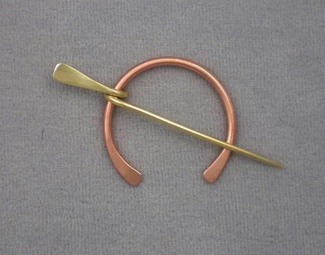 Copper Ring, Wire Work Jewelry, Shawl Pins, Jewelry Techniques, Jewelry Pins, Handmade Wire Jewelry, Work Jewelry, Wire Weaving, Wire Crafts