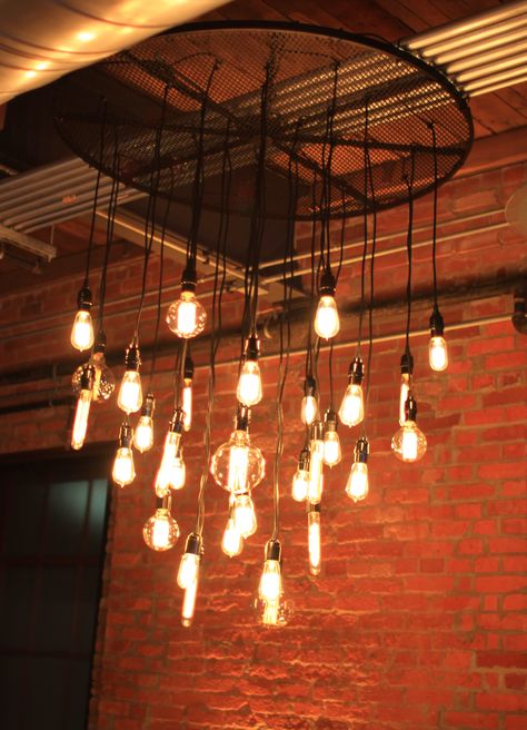 Hanging Light Bulbs Aesthetic, Edison Lighting Indoor, Edison Light Chandelier, Hanging Bar Lights, Hanging Edison Lights, Hanging Lightbulb, Edison Bulb Lighting, Edison Bulb Light Fixtures, Bare Bulb Lighting