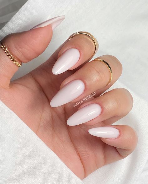 Elegant White Nails Acrylic, Long Oval White Nails, Spring Acrylic Nails Almond Shape, Milky White Nails Acrylic Almond Long, Almond Full Set Nails, Clear White Nail Designs, Milky Nails Almond Shape, Almond Acrylic Nails Milky White, Almond Clean Girl Nails