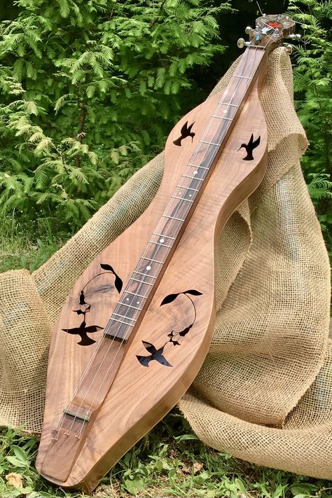 Dulcimer Aesthetic, Forest Instruments, Appalachian Dulcimer, Dulcimer Instrument, Art With Acrylic Paint, Dulcimer Music, Mountain Dulcimer, Mountain Music, Folk Instruments