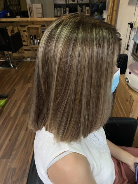 Shoulder Length Hair Highlights, Brown Hair Looks, Brunette Hair With Highlights, Bridal Hair Buns, Brown Hair With Blonde Highlights, Hairstyles For Layered Hair, Brown Hair Balayage, Blonde Hair With Highlights, Haircuts Straight Hair