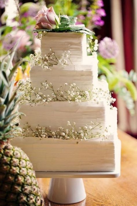 Wedding Cakes Simple, Cakes Simple, Wedding Cake Fresh Flowers, Round Wedding Cakes, Square Wedding Cakes, Fresh Flower Cake, Chocolate Wedding Cake, Simple Wedding Cake, Cool Wedding Cakes