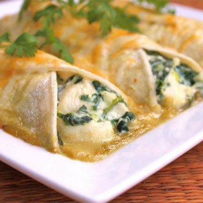 Spinach Enchiladas Spinach Enchiladas, Spinach Tortilla, Vegetarian Enchiladas, Enchiladas Recipe, Creamed Spinach, Enchilada Recipes, Spinach And Cheese, Easy Vegetarian, Quesadillas