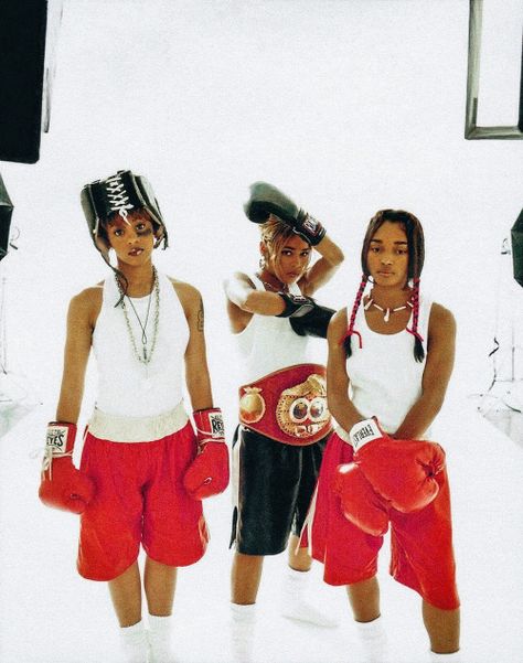 Tlc Aesthetic, Lisa Left Eye, Hip Hop Classics, 90s Hip Hop Fashion, Iconic Album Covers, Hip Hop And R&b, Black Excellence, Black Culture, Hip Hop Fashion