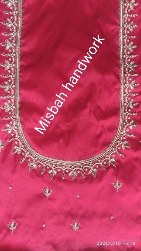 Khatliwork Blouse Design Latest, Jardoshi Work Design Kurti, Aari Work Kurti Neck Designs, Silver Aari Work Blouse, Machi Work, Pink Blouse Designs, Sabyasachi Sarees, Patch Work Blouse Designs, Latest Blouse Designs Pattern