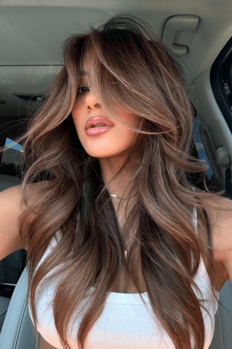 ashy brunette hair, modern hair styles, brunette hair color trends Ashy Brunette Hair, Flirty Hairstyles, Ashy Brunette, Brunette Hair Ideas, Grow Long Healthy Hair, Chestnut Hair Color, Fall Hair Color Ideas, Brunette Hair With Highlights, Salty Hair