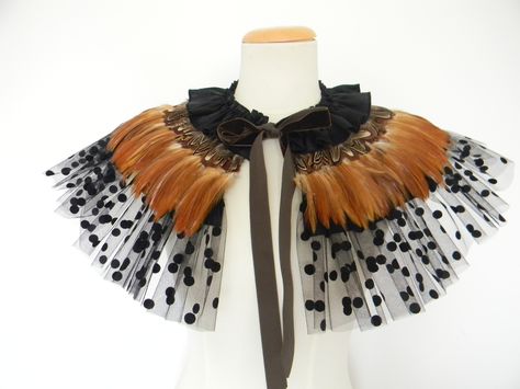 Tan Feather Spot Cape, feather cape, feather collar Feather Collar Diy, Cape With Feathers, Halloween Collar, Fancy Collar, Feather Collar, Raven Feather, Feather Cape, Collars Diy, 1950 Fashion