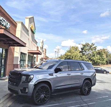 Car Ride Aesthetic, Car Valentine, Riding Aesthetic, Car Riding, Denali Truck, Toyota Jeep, Best Suv Cars, Gmc Suv, Gmc Denali