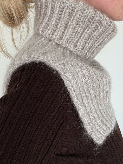 Dis Winter Neck DEUTSCH — Strikkekaffe Knitwear Crochet Ideas For Winter, Neck Warmer Knitting Pattern, Neck Warmer Pattern, Knitted Neck Warmer, Knit Neck Warmer, Brioche Pattern, Knitted Cowl, Ravelry Knitting, Brioche Stitch