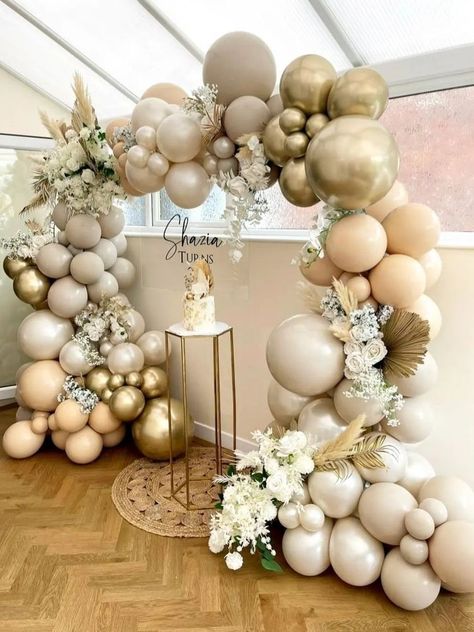 Sweet 16 Party Ideas Neutral Colors, Christening Balloons, Gold Balloon Garland, Engagement Balloons, Boho Party Decorations, 18th Birthday Decorations, Bridal Shower Balloons, New Year's Party Decorations, Pastel Balloons