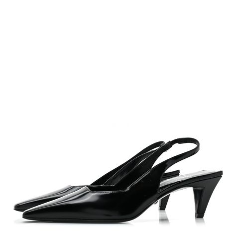 This is an authentic pair of GUCCI Nappa Mallory Pointed Toe Slingback Sandal 35 Black. These are lovely pumps with a one of a kind look, from Gucci! Gucci Pumps, Shoe Closet, Slingback Sandal, Pumps, Gucci, Sandals, Closet, Black