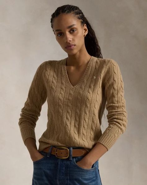 Ralph Lauren Polo Women, Sweaters Ralph Lauren, Ralph Lauren V Neck, Polo Women, Sweater Outfit, Ralph Lauren Sweaters, Cable Sweater, Winter Mode, Ralph Lauren Sweater