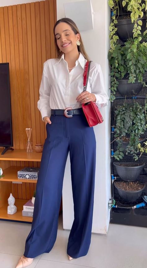 Wide Leg Outfits, Wide Leg Jeans Outfit Summer, Bored Drawing, Wide Leg Jeans Outfits, Patch Pocket Jeans, Women Street Style, Internship Outfit, Wide Leg Outfit, France Outfits