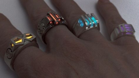 Glowing Infinity Stone Rings Inspired by Thanos’ Infinity Gauntlet — GeekTyrant Thanos Infinity Gauntlet, Infinity Gems, Marvel Jewelry, Infinity Stones, Dark Rings, Infinity Gauntlet, Marvel Infinity, Geek Jewelry, Geek Out