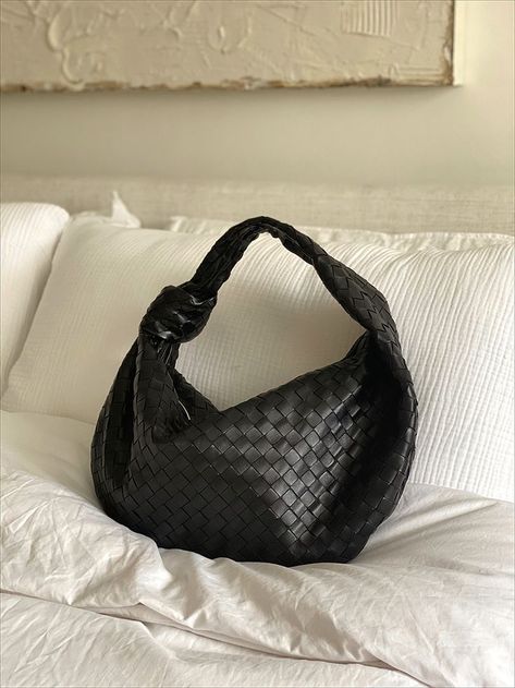 Bottega Woven Bag, Bottega Veneta Small Jodie Outfit, Bv Jodie Outfit, Bottega Hobo Bag, Bottega Jodie, Wishlist Board, Brooklyn Blonde, Bottega Bag, Bottega Veneta Jodie