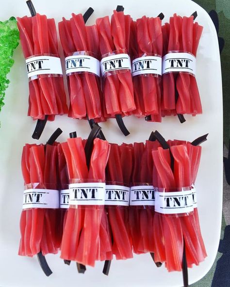 Army Birthday Party, Army Themed Birthday, Army Birthday Parties, Army Theme, Army Birthday, Army's Birthday, Red Licorice, Army Party, Candy Sticks