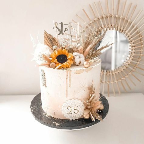 Boho Western Birthday Cake, Boho Birthday Cakes, Boho Style Cake, Boho Birthday Cake, Western Birthday Cakes, 28th Birthday Cake, Boho Cake, 13th Birthday Party, Western Birthday