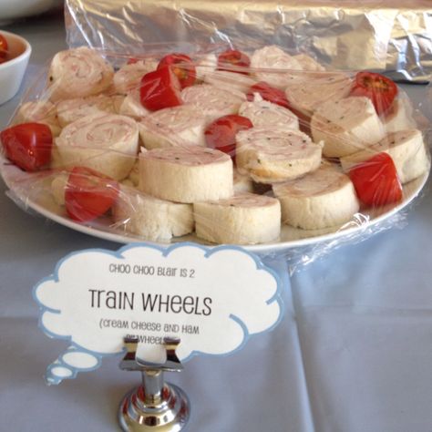 Train wheels for train party More Train Birthday Snacks, Train Theme Food, Train Party Food Ideas, Train Themed Snacks, Train Party Food, Train Birthday Party Food, Train Wheels, Train Birthday Theme, Thomas Train Birthday