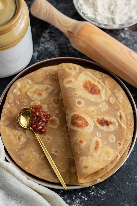 Chapati Recipe (Indian Flatbread) Chapati Recipe Indian, Chapatis Indian, Chapati Recipe, Chapati Recipes, Indian Flatbread, Recipe Indian, Beautiful Art Pictures, Indian Snack Recipes, Chapati