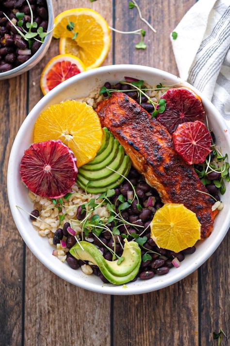 Blackened Salmon Citrus Bowls - Wandering Chickpea Bowls For Dinner, Salmon Bowls, Winter Side Dishes, Blackened Salmon, Weekly Meal Prep, Salmon Bowl, Black Bean Salad, Roasted Strawberries, Toasted Pumpkin Seeds