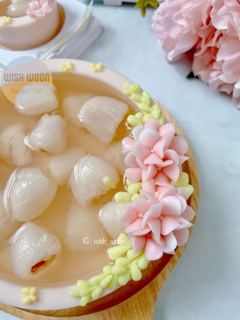 Agar Jelly Cake, Agar Jelly, Tiny Cakes, Jelly Cake, Edible Art, Coconut Milk, Jelly, Coconut, Milk