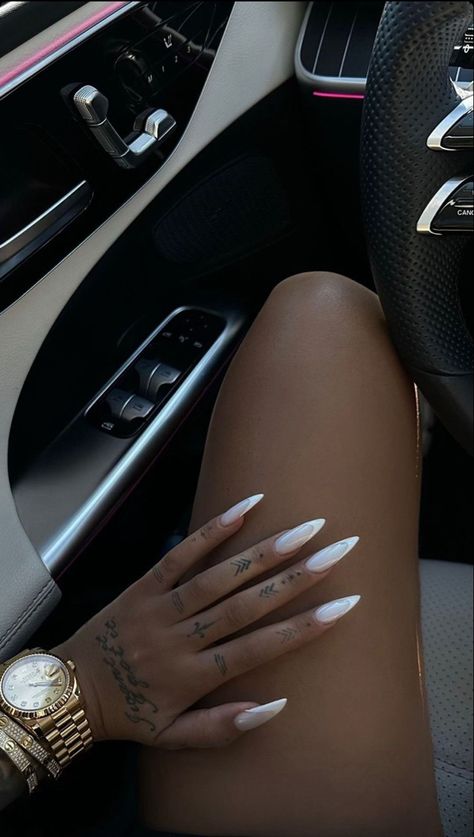 777 Long Oval Nails, White Almond Nails, Long Almond Nails, Pointy Nails, Girl Nails, Drip Nails, Classy Acrylic Nails, Almond Acrylic Nails, Nail Swag