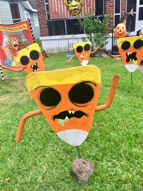 Zombie Candy Corn, Candy Corn Yard Decor, Halloween Candy Decorations Diy, Creepy Candyland, Halloween Yard Displays, Witches Tea, Pumpkin Paint, Candy Props, Candy Decorations Diy