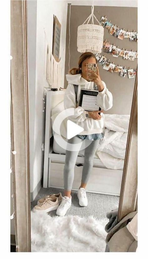 cd0dce8fca267bf1fb86cf43e18d5598desc41345404ri Winter School Outfits, Grey Leggings Outfit, Outfits Leggins, Leggings Outfit Summer, College Outfits Comfy, Pool Outfits, Simple Outfits For School, Winter Outfits For School, Teenage Outfits