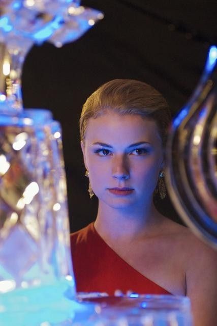 Pilot (2011) Revenge Abc, Victoria Grayson, Revenge Tv Show, Amanda Clarke, Emily Thorne, Emily Vancamp, Fall Tv, Wedding Inspiration Board, New Shows