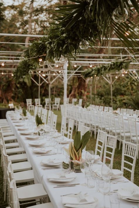 Glamorous Fiji Wedding at Garden of the Sleeping Giant Fiji Wedding Reception, Beach Wedding Decorations Reception, Fiji Wedding, Tropical Wedding Inspiration, Sleeping Giant, Simple Table Settings, Adventurous Couple, Ocean Wedding, Beach Wedding Flowers