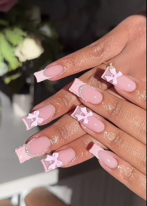 Pink Coquette Valentines Nails, Pink Coquette Nails Coffin, Croquette Nails Aesthetic, Purple Coquette Nails, Couqutte Nail Ideas, Nail Inspo Initial, Cocette Aesthetic, Croquette Nails, Uñas Coquette