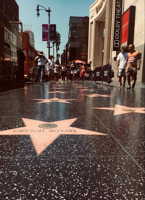 Los Angeles Hollywood Boulevard, Hollywood Boulevard Aesthetic, 80s Hollywood, Pch Road Trip, Los Angeles Wallpaper, Los Angeles Travel, Vacation Goals, Hollywood Boulevard, Hotel California