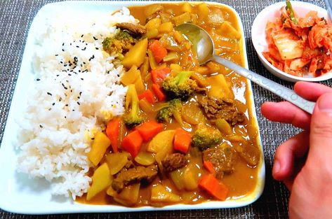 Korean Curry - Fast and Simple Weekday Dinner Dinner Ideas Rice, Korean Curry, Rice Curry, Weekday Dinner, Dinner Prep, Egg Toast, Quick Weeknight Dinners, Weeknight Dinner Recipe, How To Make Breakfast