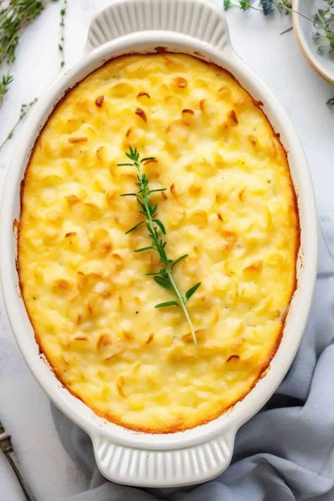 Creamed Corn Au Gratin, Corn Au Gratin Casserole, Healthy Creamed Corn, Dairy Free Creamed Corn, Sweet Cream Corn Recipe, Corn With Cream Cheese Recipe, Baked Cream Corn, Corn Au Gratin, Corn Gratin