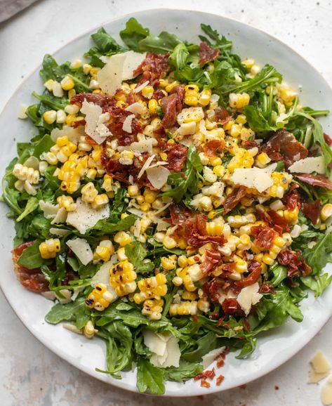 Prosciutto Corn Arugula Salad - Crispy Prosciutto & Charred Corn Salad Charred Corn, Crispy Prosciutto, Corn Salad, Arugula Salad, Summer Dinner, Arugula, Summer Salads, Delicious Salads, Soup And Salad