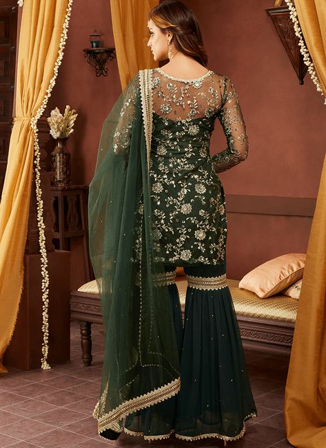 Gold Gharara, Garara Design, Green Gharara, Sharara Design, Gharara Designs, Gharara Suits, Fashionable Saree, Emerald Green And Gold, Desi Fits